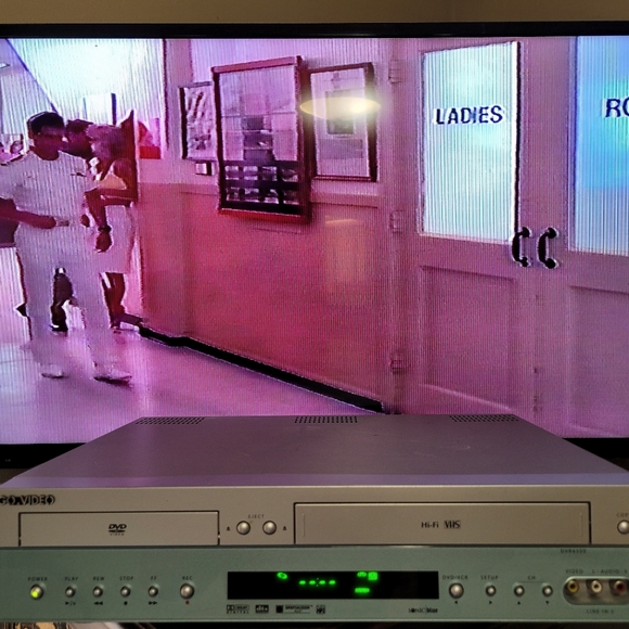 Go Video Sonic Blue DVR4300 DVD VCR Combo VHS Tape Player Recorder NO REMOTE - Picture 3 of 9